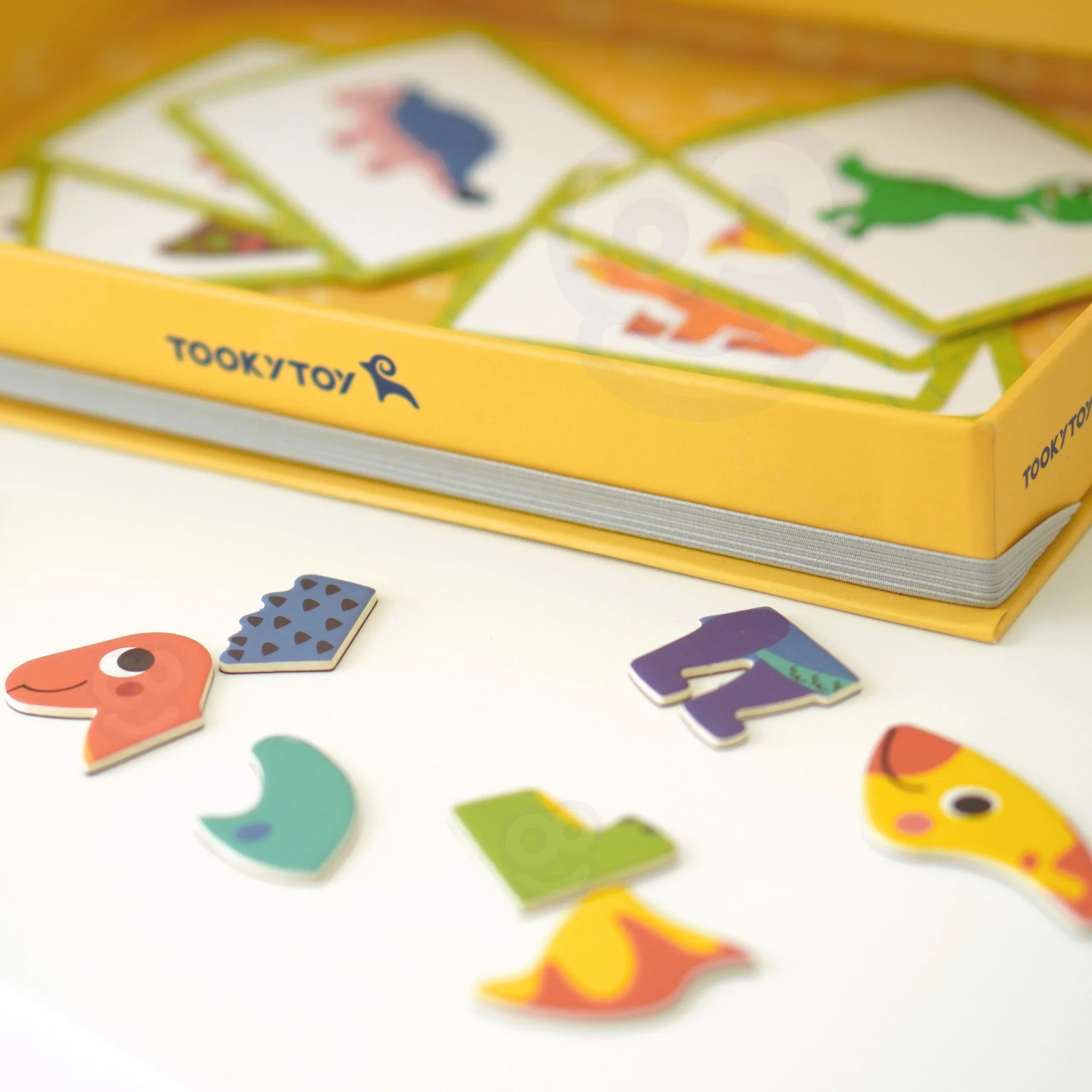 Magnetic Dino Adventure Set - Image 4
