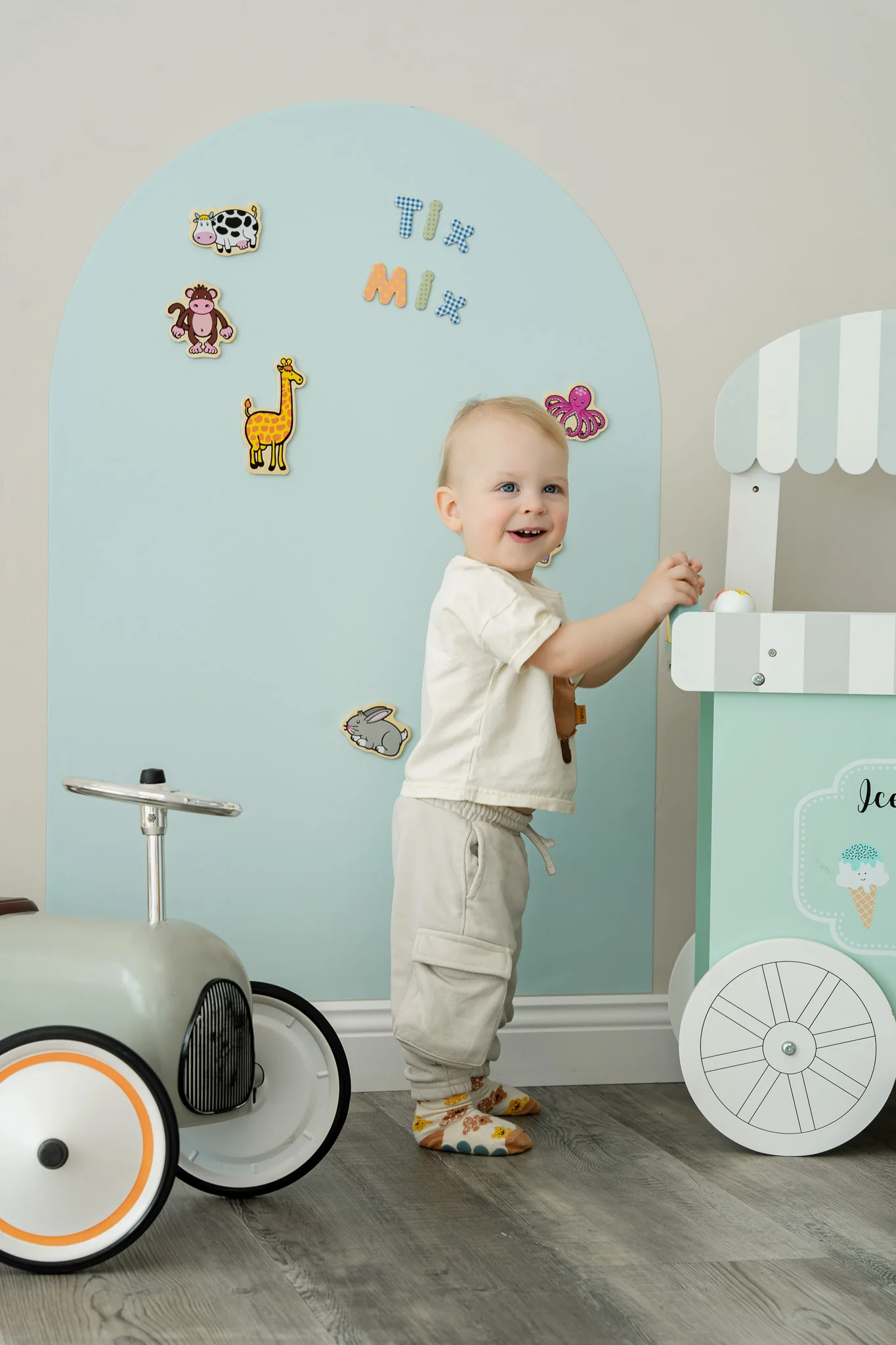 Magnetic Wall Board - Image 4