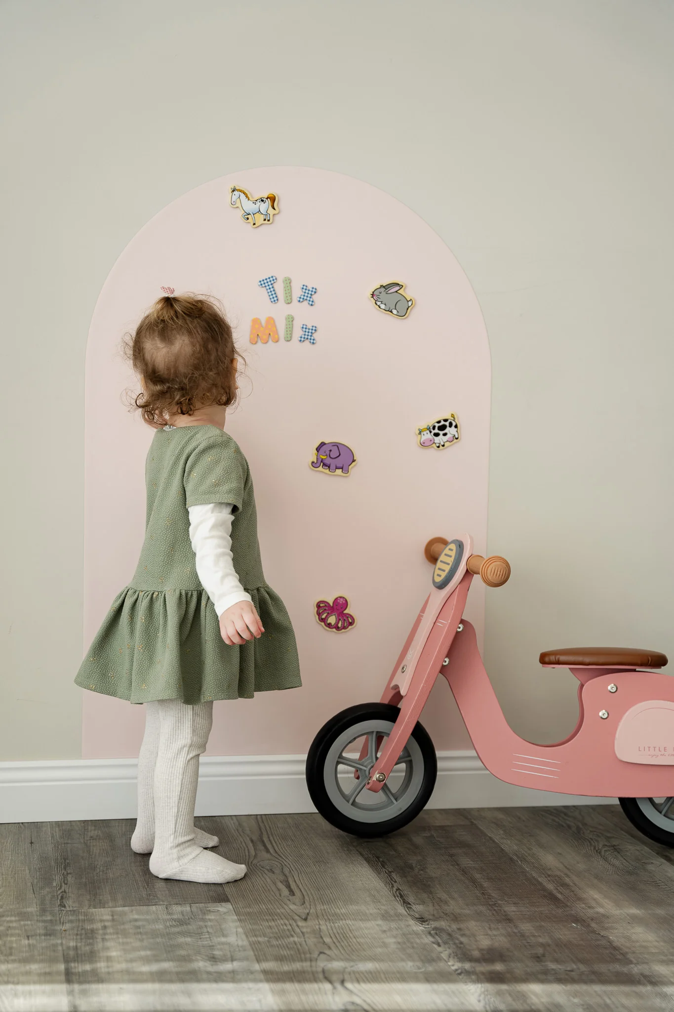 Magnetic Wall Board - Image 13
