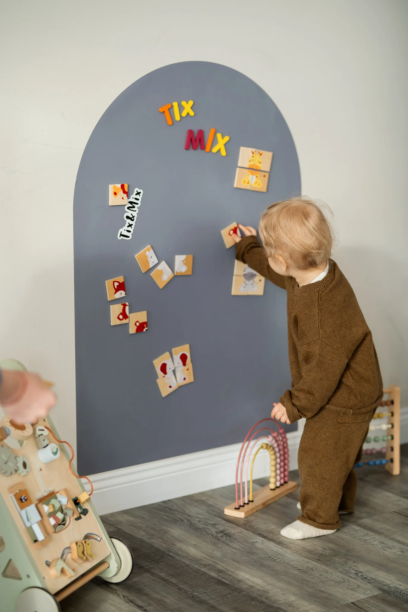 Magnetic Wall Board - Image 8